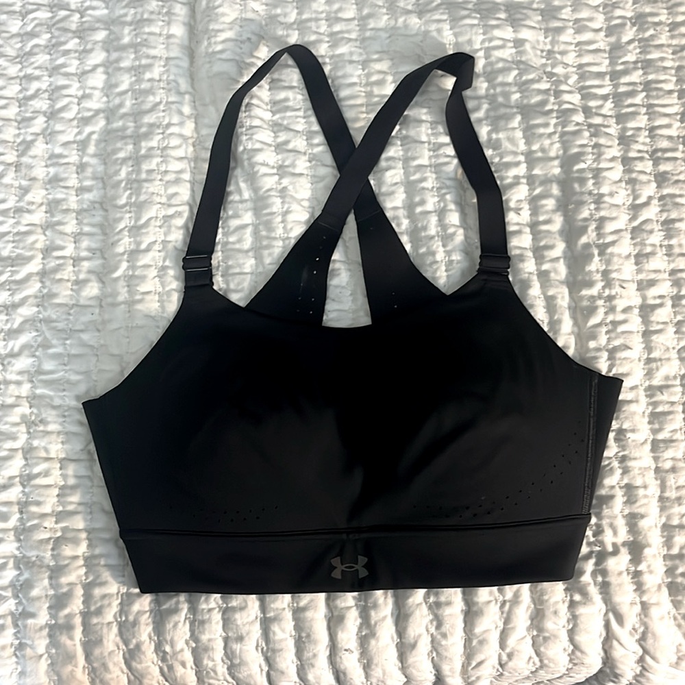 Women’s Under Armor sports bra